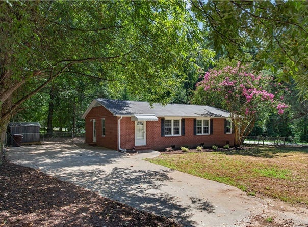 1104 White Street, Pendleton, SC 29670