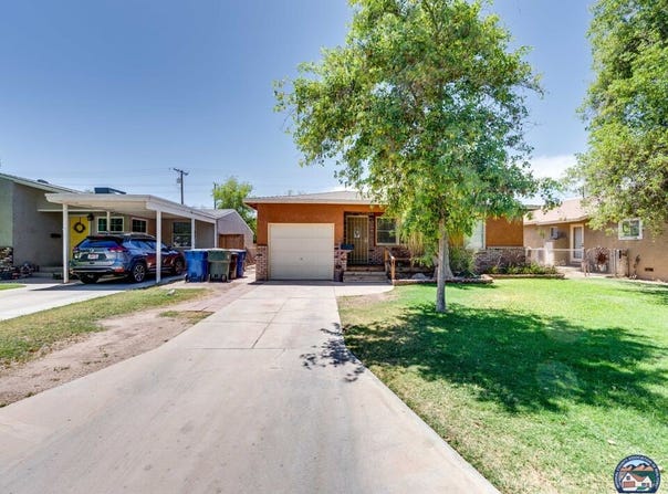 623 Sunset Dr, Brawley, CA 92227