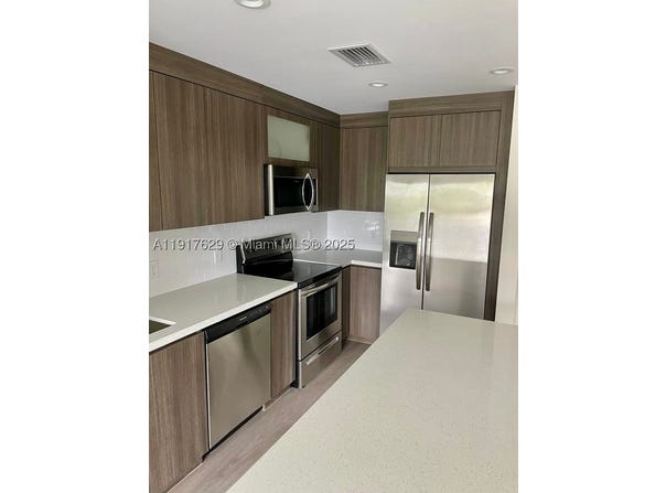 1938 Jackson St, Hollywood, FL 33020