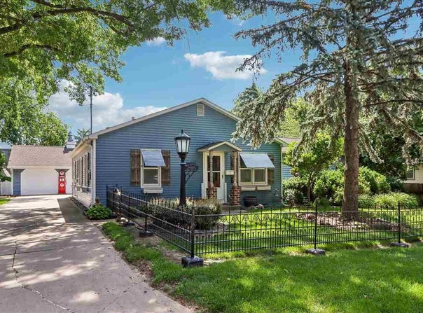 532 Olive St, IowaCity, IA 52246