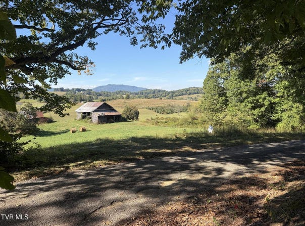 Short Road, Limestone, TN 37681