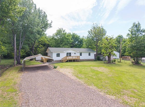 513 E Adams AVE, Midland, AR 72945