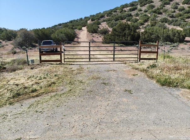 Umtali Road, Tehachapi, CA 93561