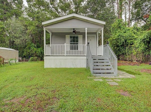 641 MARSHBURN Drive, BRONSON, FL 32621