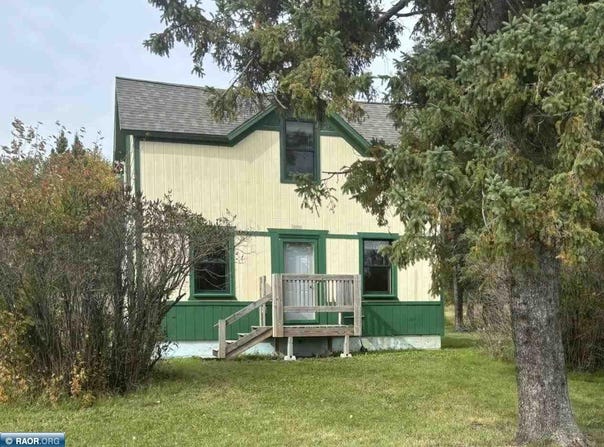1129 Range Line Road, Cook, MN 55723