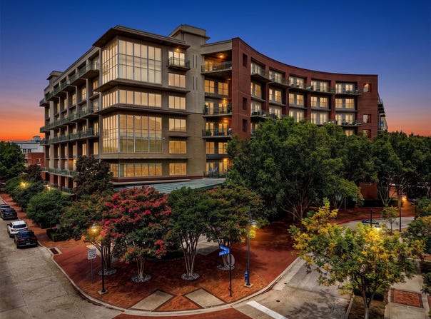 5055 Addison Circle, Addison, TX 75001
