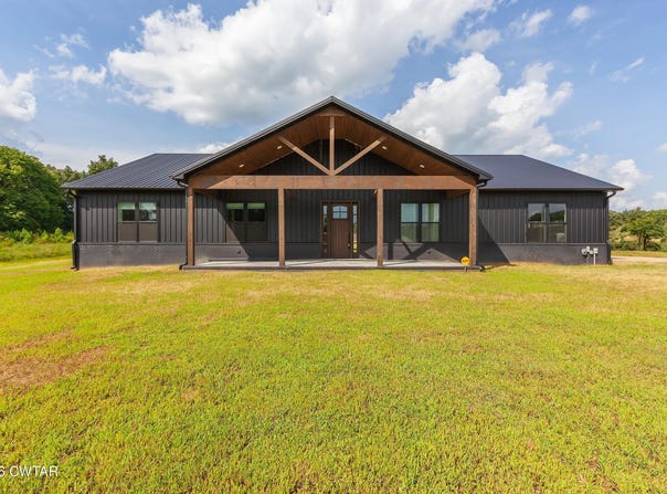 585 Smith Road, Luray, TN 38352