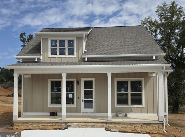 302 Thomas Road, Fort Oglethorpe, GA 30742