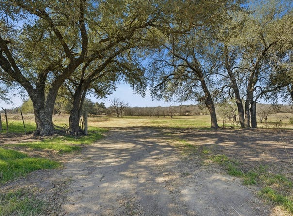 2375 FM 935, Chilton, TX 76632