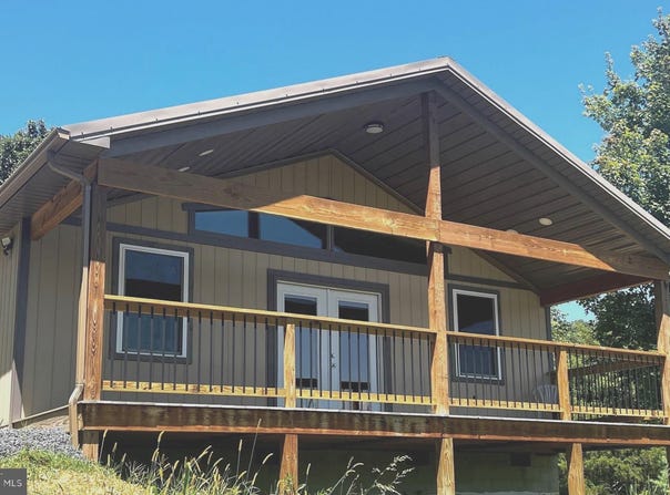 2066 DISPANET Road, MATHIAS, WV 26812