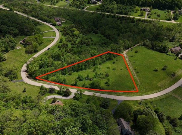 60 Sugarcreek Trail, GALENA, IL 61036
