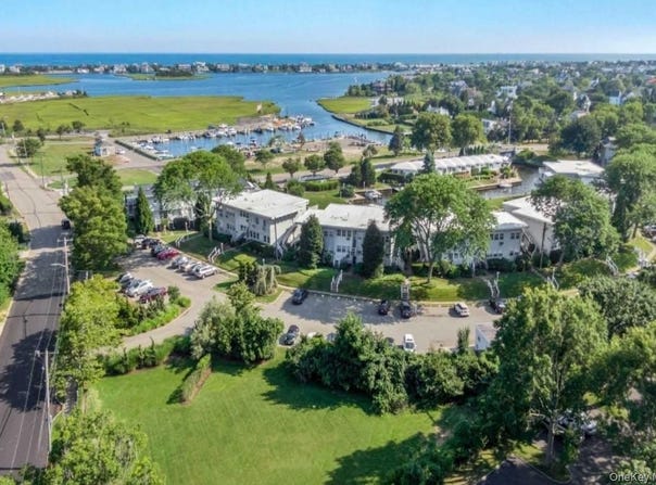 35 LIBRARY Avenue, Westhampton Beach, NY 11978