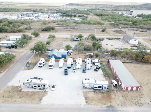 140 Spruce Street, Baird, TX 79504