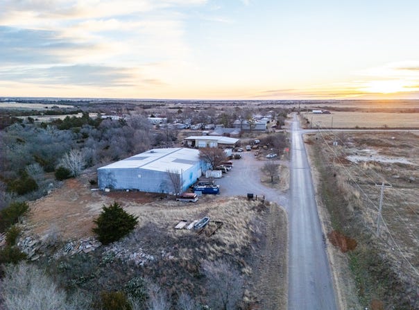 E 1040 Rd, Weatherford, OK 73096