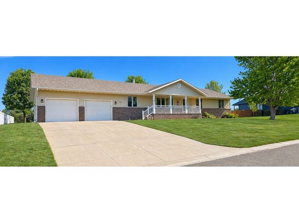 507 Novak St, Ellsworth, KS 67439