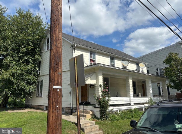 375 & 377 E KING Street, CHAMBERSBURG, PA 17201