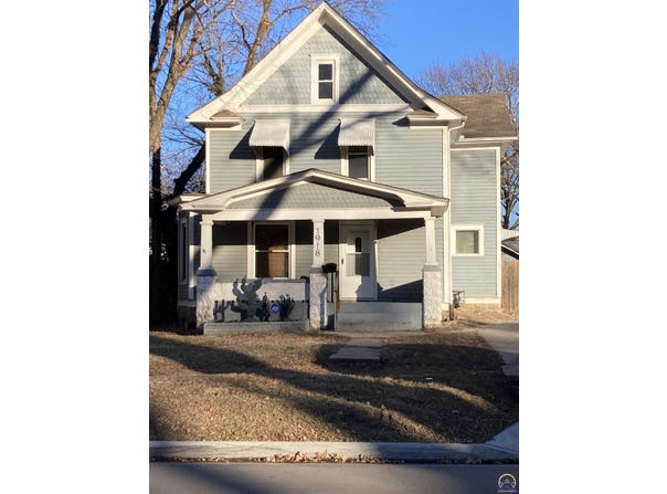 1918 SW Lincoln ST, Topeka, KS 66604