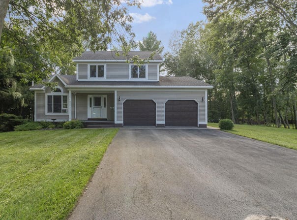 1 Canterbury Lane, Canton, NY 13617
