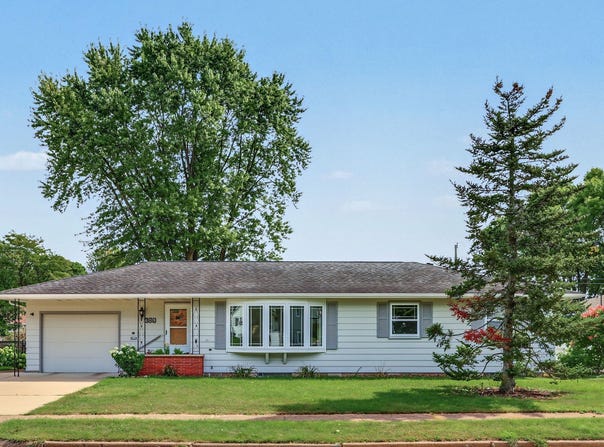 609 E Tyler Avenue, Eau Claire, WI 54701
