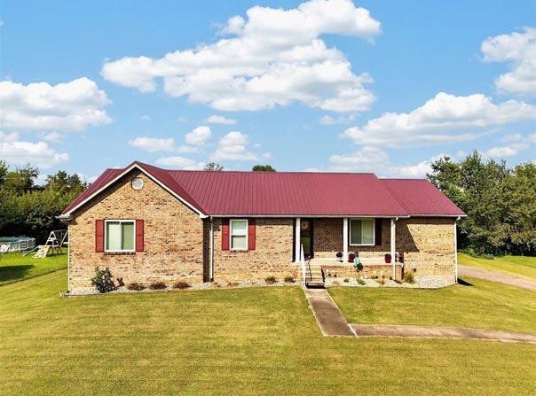 82 N Sunset Avenue, Cecilia, KY 42724
