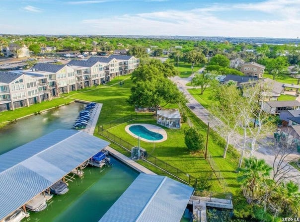 806 Highcrest #19, TX 78654