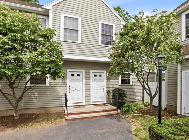 11 Brookside Rd, Braintree, MA 02184