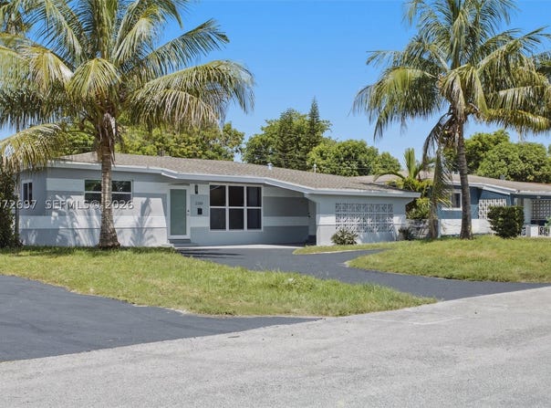 2250 Gulfstream Dr, Miramar, FL 33023