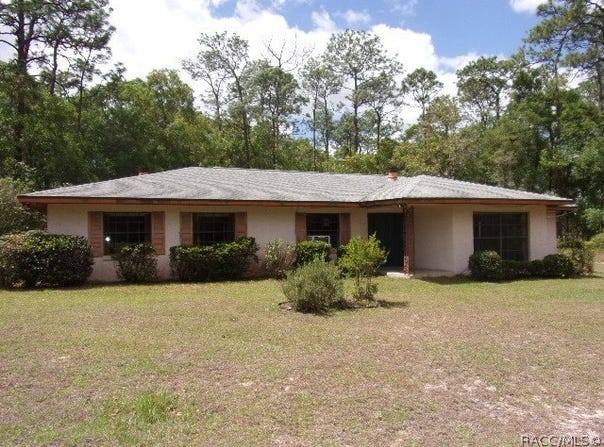8342 N Pine Haven Point, Crystal River, FL 34428