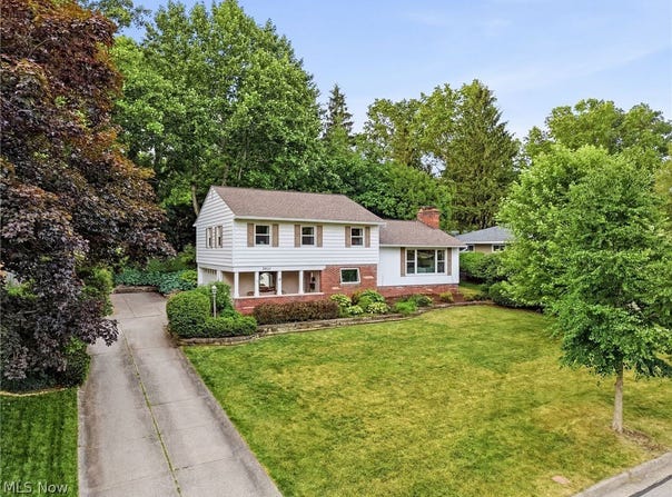 3031 Silverview Drive, Silver Lake, OH 44224