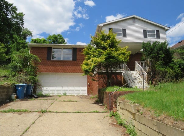 7967 Aber Rd, Penn Hills, PA 15147