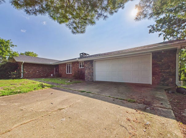 173 Mccray Road, Gainesville, MO 65655