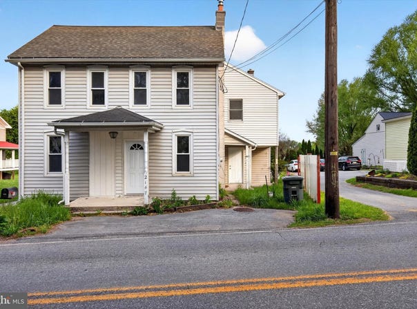 2147 CLOVERLEAF Road, MOUNT JOY, PA 17552