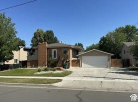 411 E WILFORD Ave, Murray, UT 84107