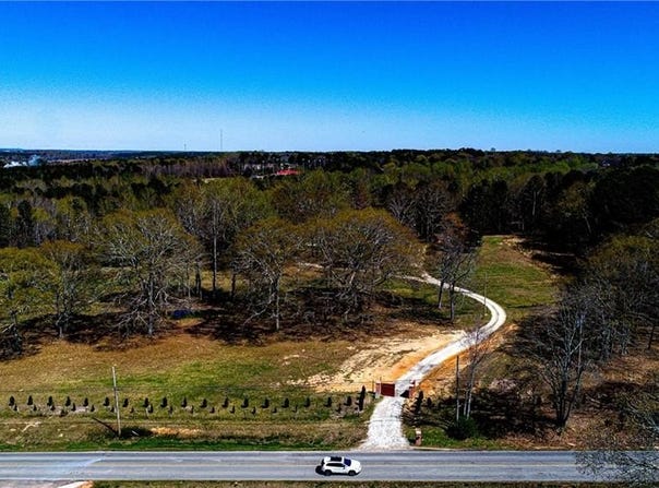 121 Mount Moriah Road, Auburn, GA 30011