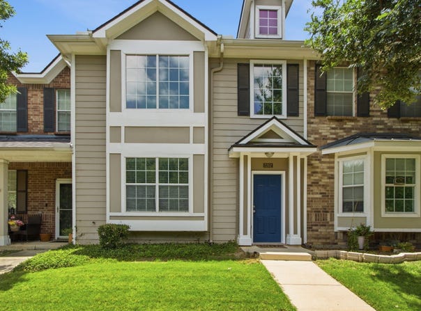 2202 Sandshell Street, Bedford, TX 76021