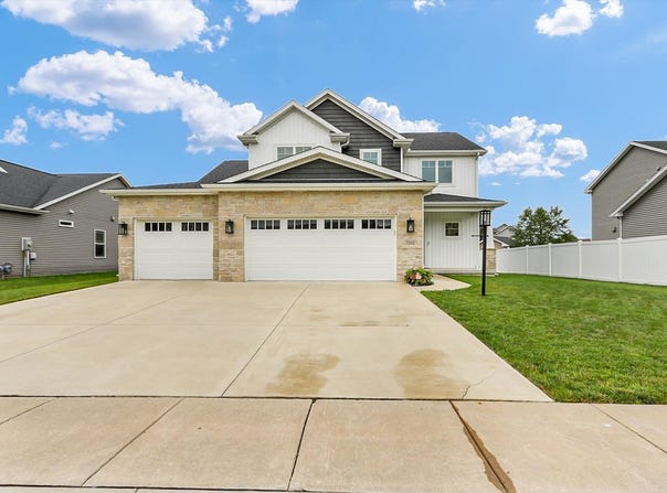 2009 Max Run Drive, Champaign, IL 61822
