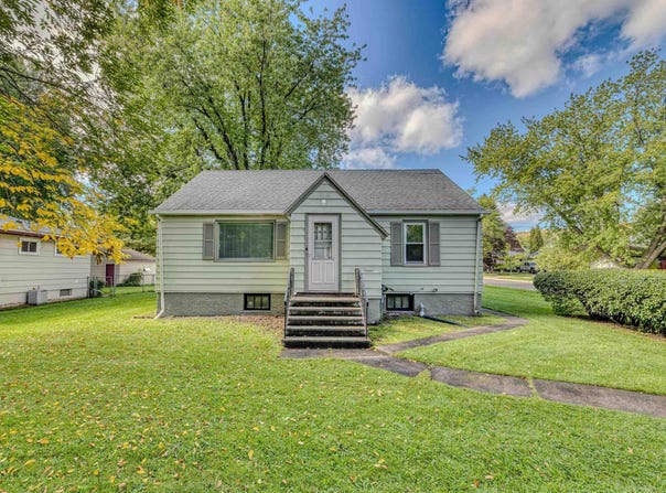 1 S 64th Ave W, Duluth, MN 55807