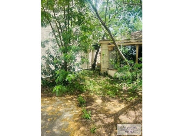 1206 E HARRISON AVE., HARLINGEN, TX 78550