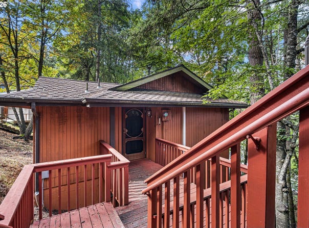 2730 KISMET Way, Eugene, OR 97405