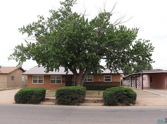 1020 BETA St, Clovis, NM 88101