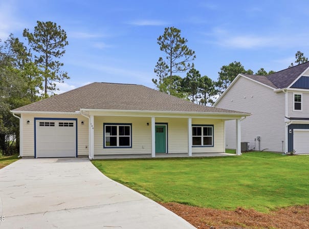 186 Cherry Road, Southport, NC 28461