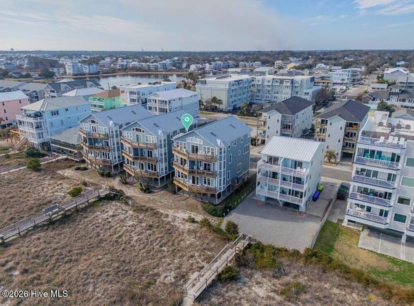 301 Carolina Beach Avenue S, Carolina Beach, NC 28428