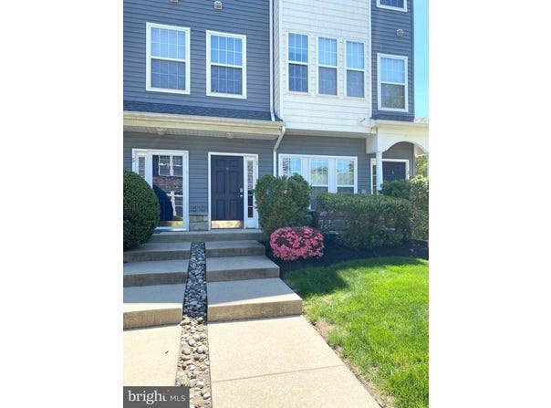 1 FAWN COURT, DELANCO, NJ 08075