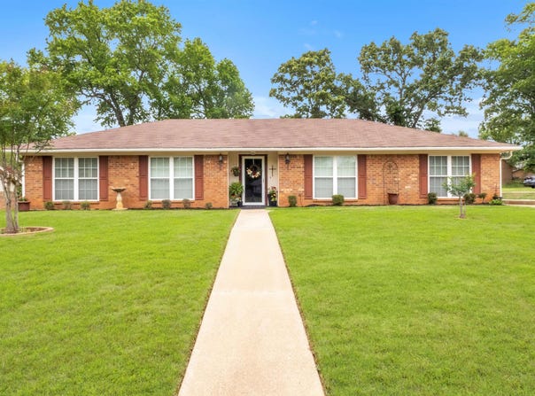 209 Cheryl St, Longview, TX 75604