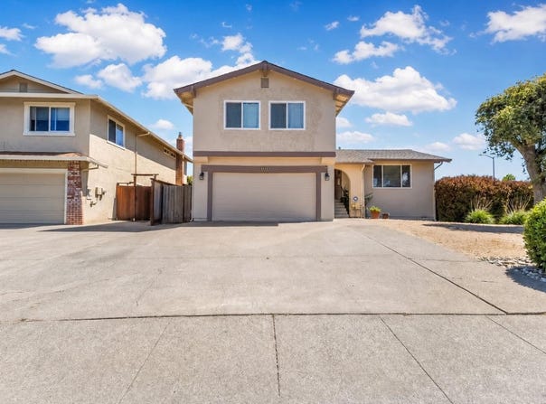 725 Park Lane, Petaluma, CA 94954