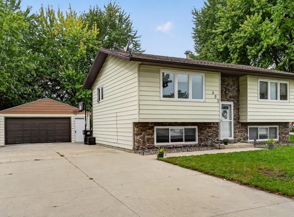 603 5th Avenue NE, Kasson, MN 55944