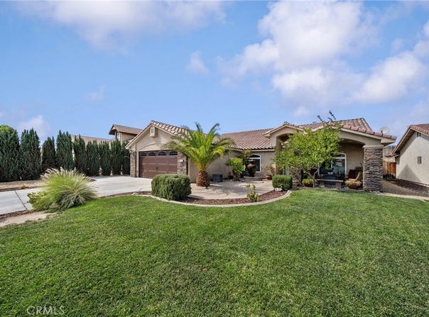 27492 Silver Lakes, Helendale, CA 92342