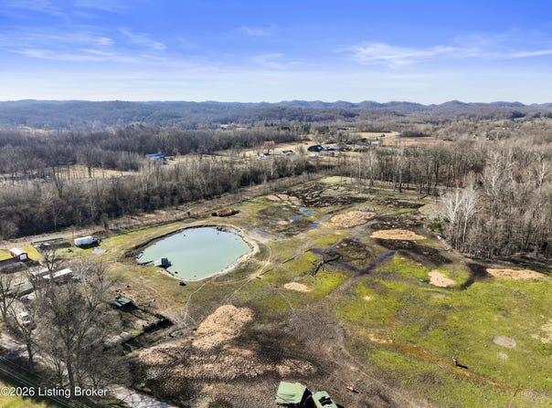 1908 Herbert Ln, Louisville, KY 40272