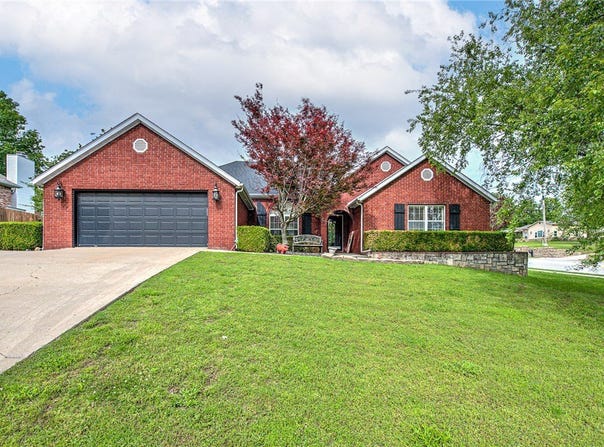 3624 Savannah Lane, Springdale, AR 72762