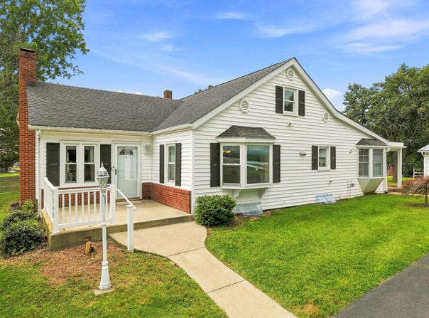 1749 GEORGETOWN RD, MOUNT JACKSON, VA 22842